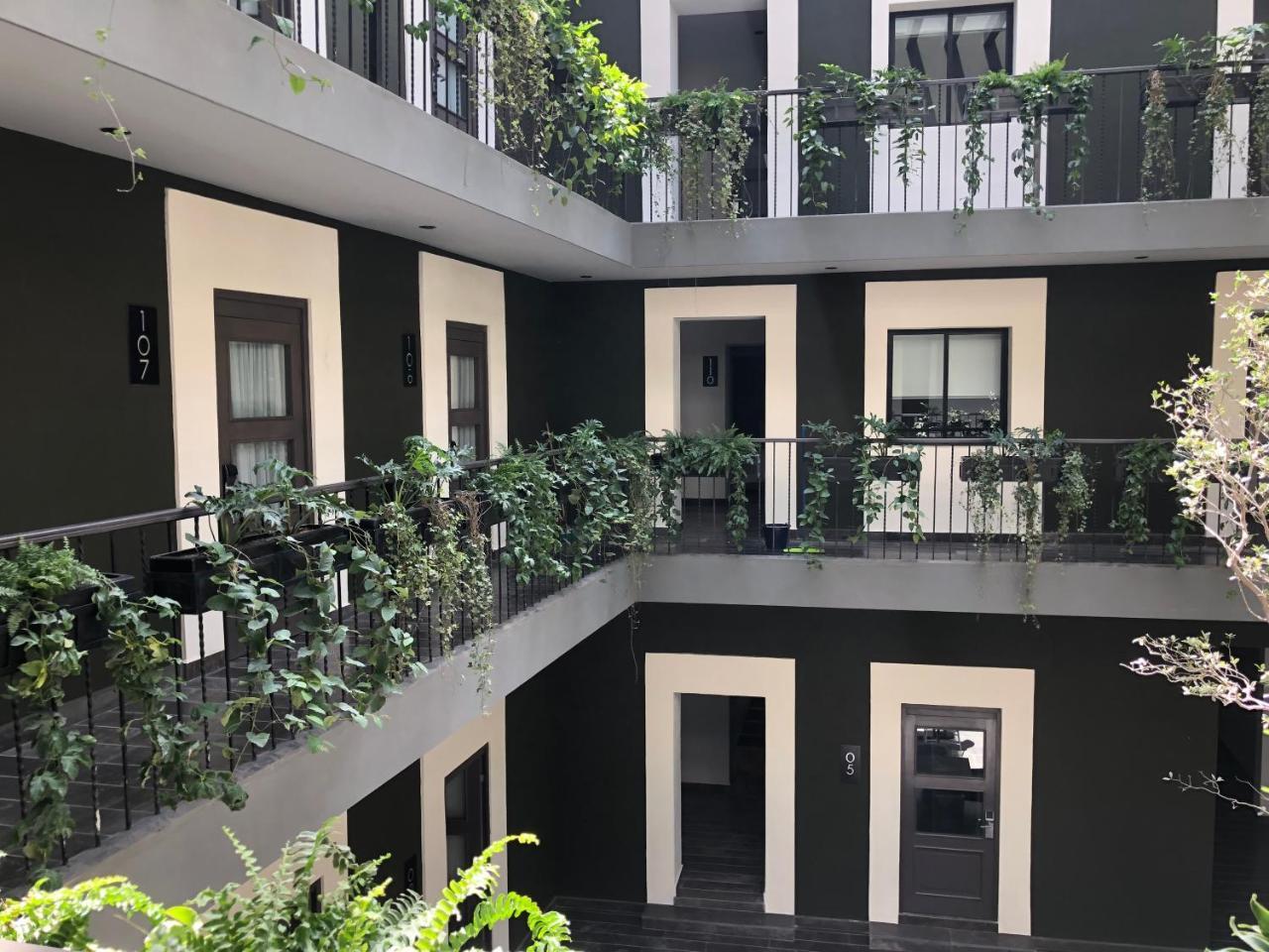 Isabel Hotel